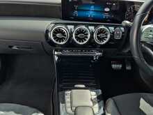 Mercedes-Benz A Class A180 AMG Line - U8127