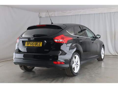 1.0T EcoBoost Titanium Hatchback 5dr Petrol Manual Euro 6 (s/s) (100 ps)
