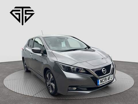Nissan Leaf 40kWh Tekna Hatchback 5dr Electric Auto (150 ps)