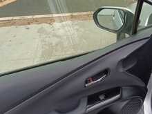 Toyota Prius S - U8175