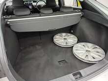 Toyota Prius S - U8175