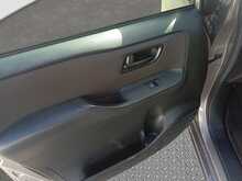 Toyota Voxy X - U8176