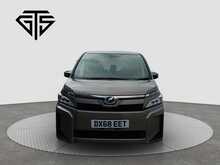 Toyota Voxy X - U8176