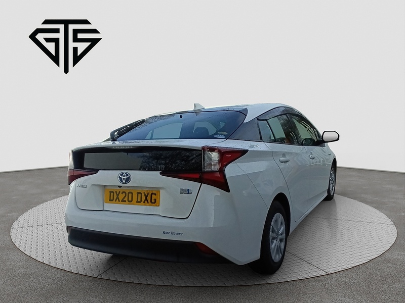 Toyota Prius S - U8178