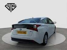 Toyota Prius S - U8178