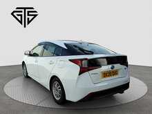 Toyota Prius S - U8178