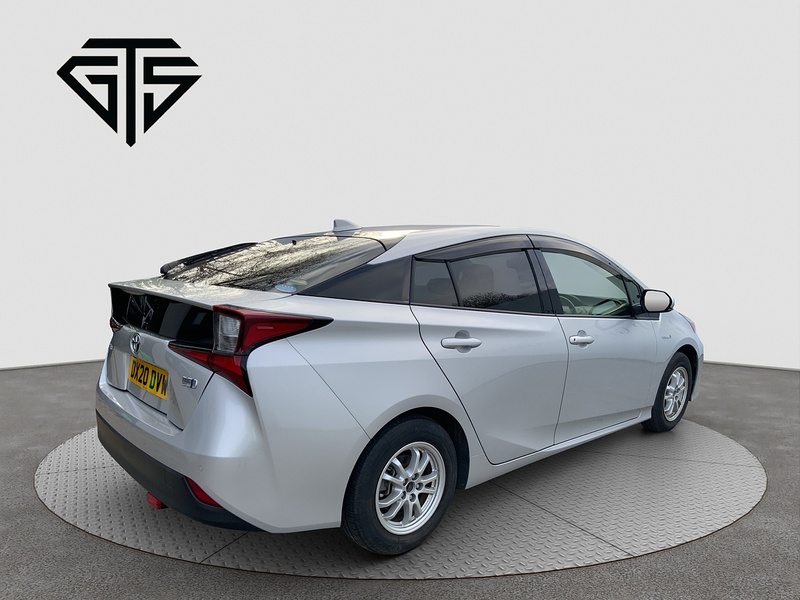 Toyota Prius S - U8180