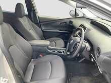 Toyota Prius S - U8180