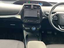 Toyota Prius S - U8180