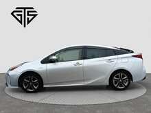 Toyota Prius S Touring-Selection - U8181