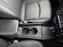 Toyota Prius S Touring-Selection - U8181