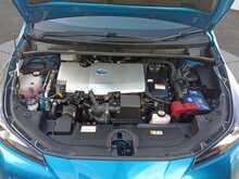 Toyota Prius VVT-h Business Edition Plus - U8191