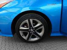 Toyota Prius VVT-h Business Edition Plus - U8191