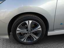 Nissan Leaf N-Connecta - U8203