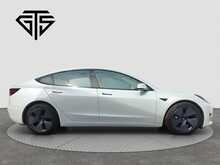 Tesla Model 3 Standard Range Plus - U8227