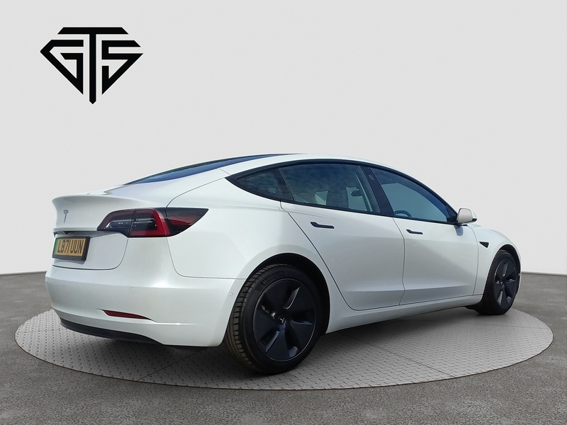 Tesla Model 3 Standard Range Plus - U8227