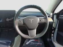 Tesla Model 3 Standard Range Plus - U8227