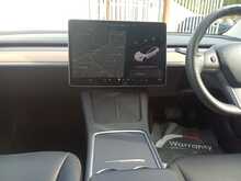 Tesla Model 3 Standard Range Plus - U8227