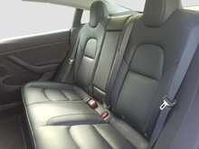 Tesla Model 3 Standard Range Plus - U8227