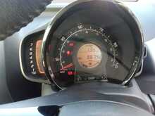 Toyota AYGO VVT-i x-play - U8231