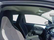 Toyota AYGO VVT-i x-play - U8231
