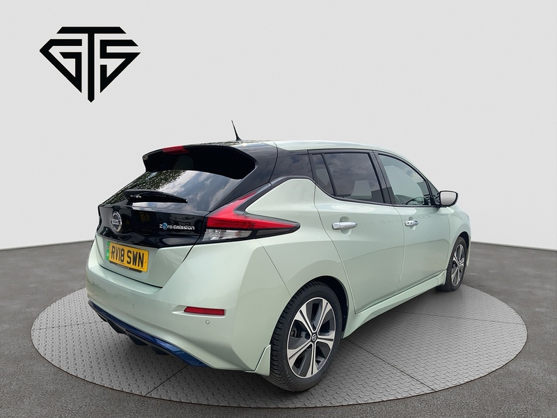Nissan Leaf 2.Zero - U8236
