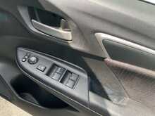 Honda FIT Hybrid F PACKAGE - U8251