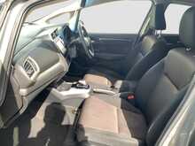 Honda FIT Hybrid F PACKAGE - U8251