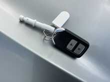 Honda FIT Hybrid F PACKAGE - U8251