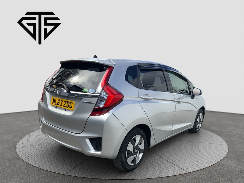 Honda FIT HYBRID L PACKAGE - U8254