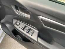 Honda FIT HYBRID L PACKAGE - U8254