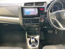 Honda FIT HYBRID L PACKAGE - U8254