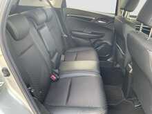 Honda FIT HYBRID L PACKAGE - U8254