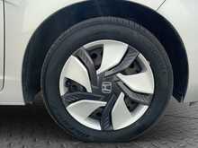 Honda FIT HYBRID L PACKAGE - U8254