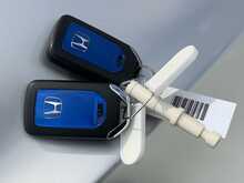 Honda FIT HYBRID L PACKAGE - U8254