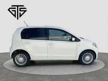 Volkswagen Up High Up - U8255