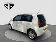 Volkswagen Up High Up - U8255