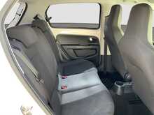 Volkswagen Up High Up - U8255