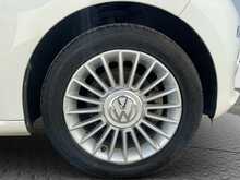 Volkswagen Up High Up - U8255