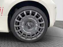 ABARTH 595C TOURISMO - U8258