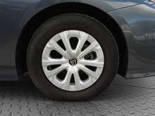 Toyota Prius S - U8268