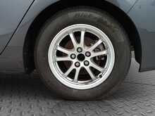 Toyota Prius S - U8268