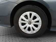 Toyota Prius S - U8268