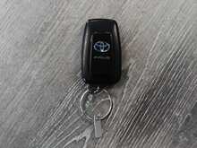 Toyota Prius S - U8268