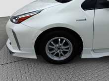 Toyota Prius A Touring-Selection - U8269