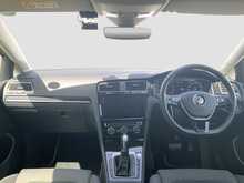 Volkswagen Golf TSI HighLine Tech-Edition - U8271