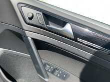 Volkswagen Golf TSI HighLine Tech-Edition - U8271