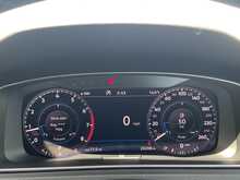 Volkswagen Golf TSI HighLine Tech-Edition - U8271