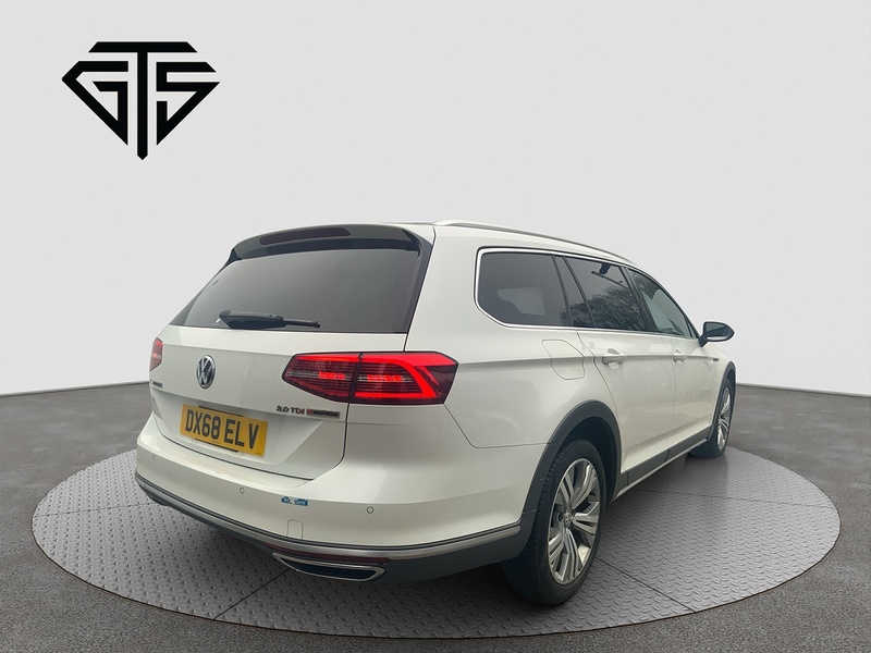 Volkswagen Passat Alltrack Tdi 4Motion Dsg - U8274