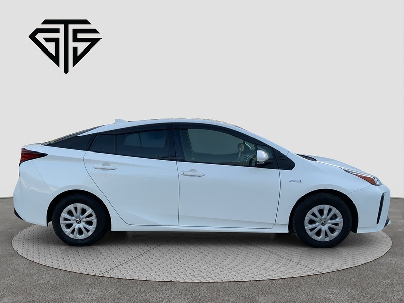 Toyota Prius S - U8277